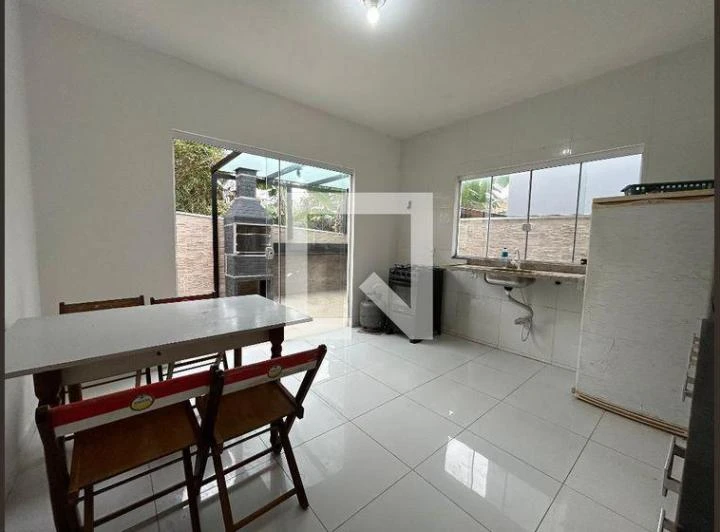 Casa de 100 m² con 2 dormitorios y jardín privado — photo 8