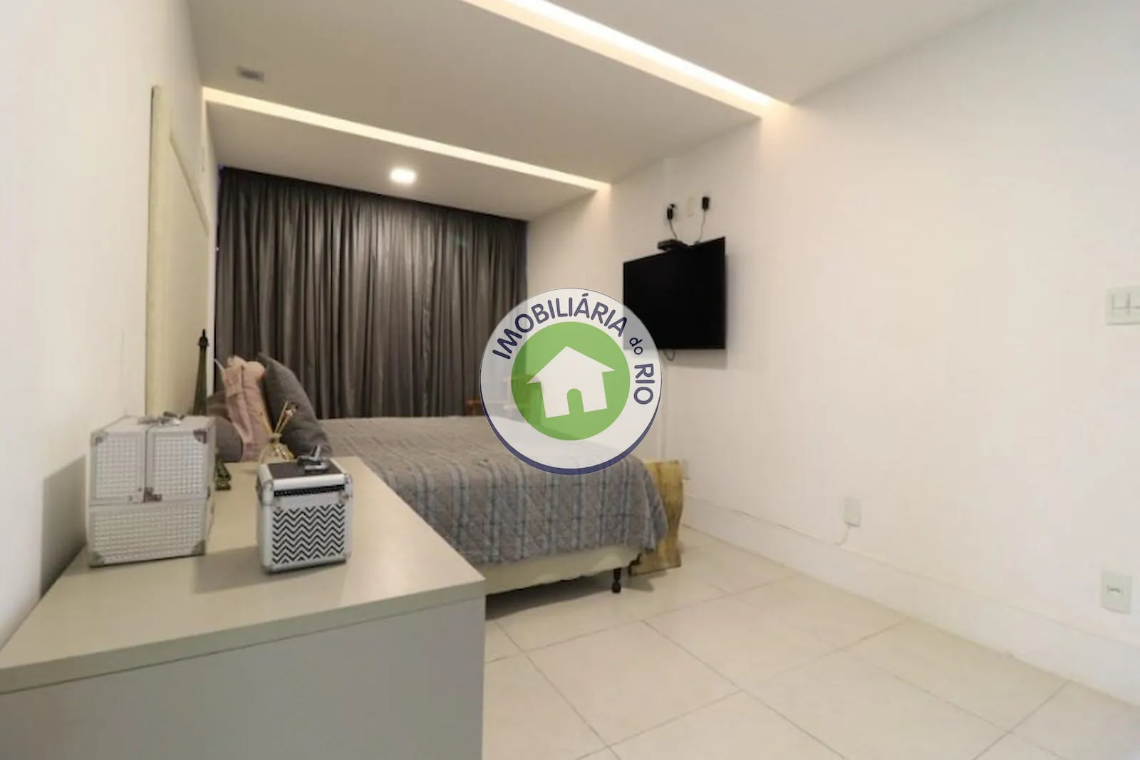 Apartamento mobiliado com 4 quartos e 350 m² — photo 38
