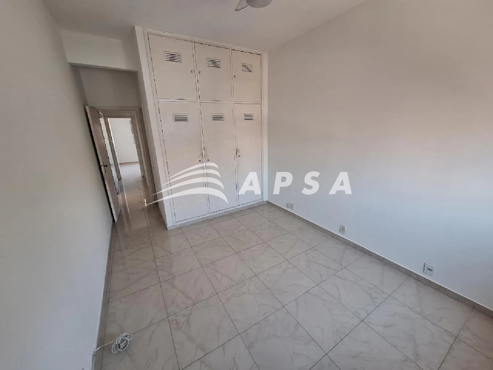 Apartamento de 92 m² com 2 quartos e área de lavanderia — photo 4