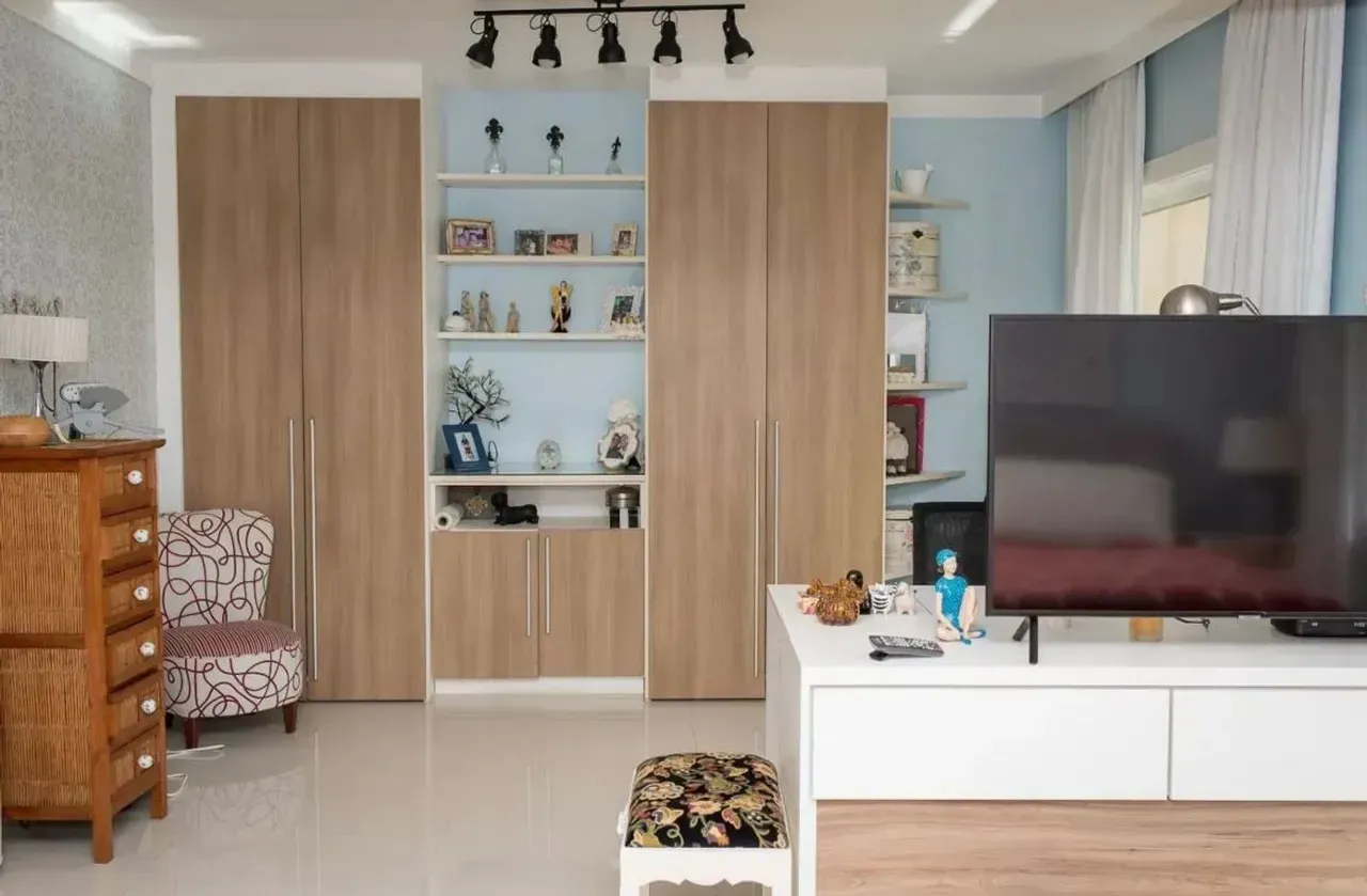 Furnished 3-bedroom house with a workspace corner 360 m² — photo 9