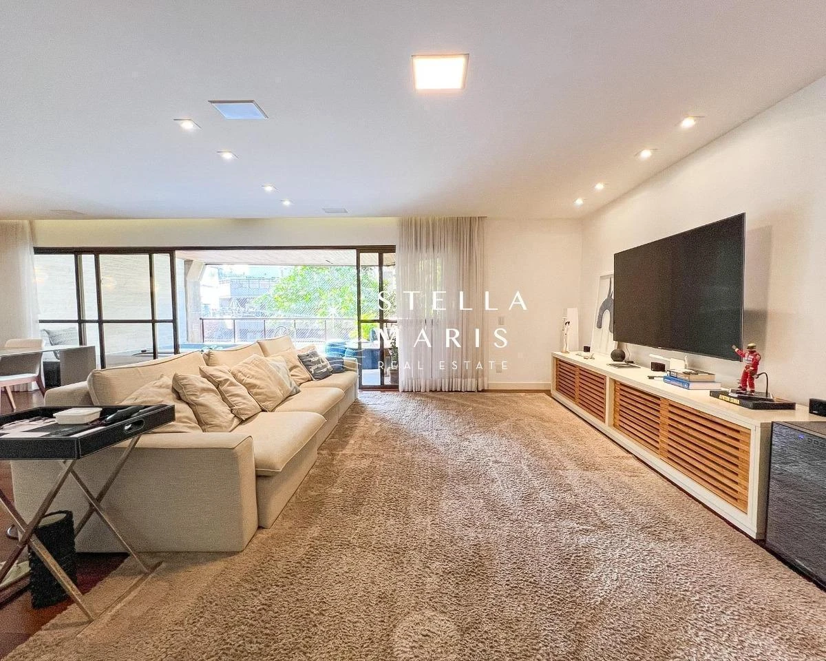 208 m² apartment with 3 bedrooms and 4 parking spots — photo 3
