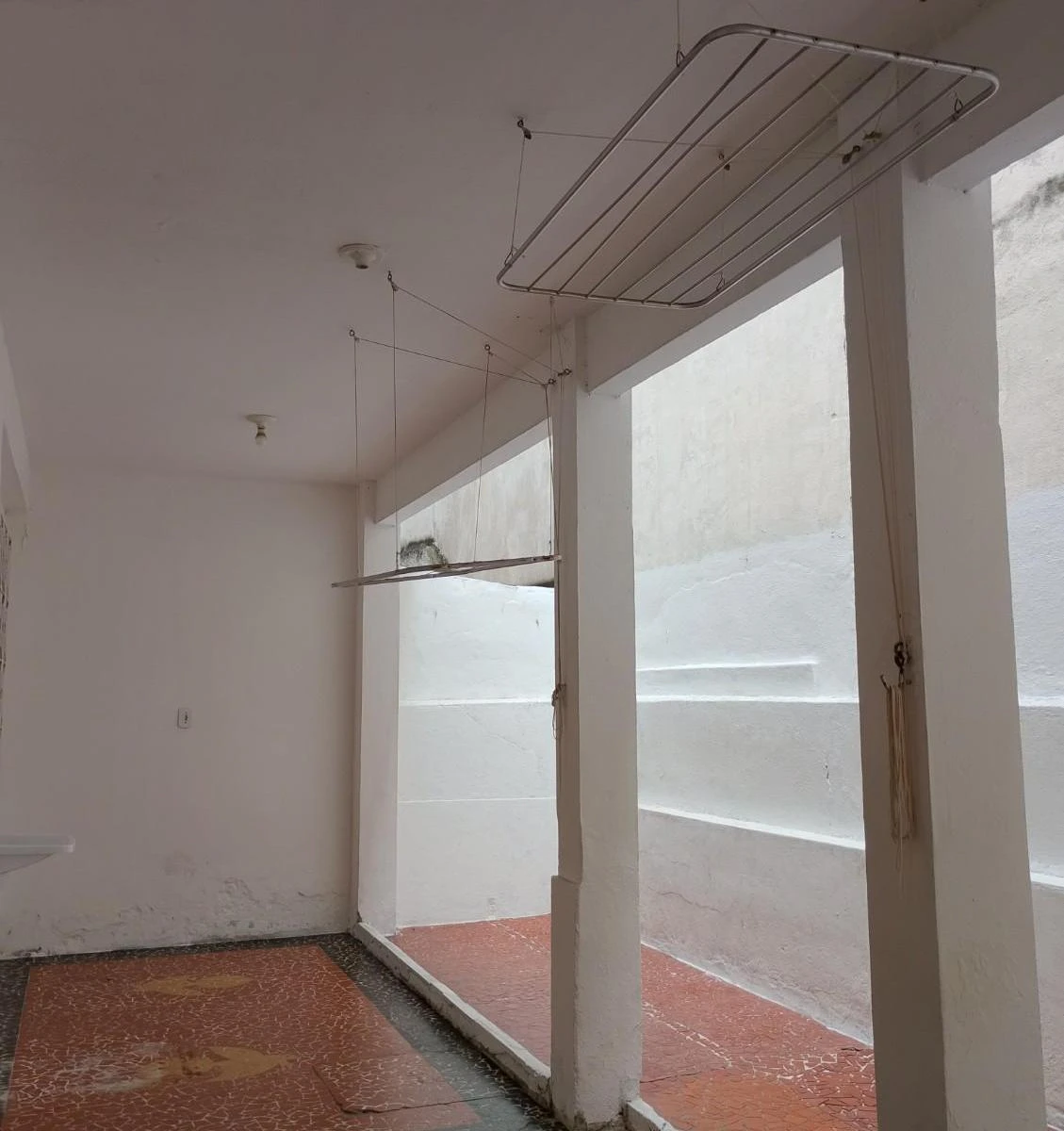 House, 50 m², with wood or laminate floors — photo 4