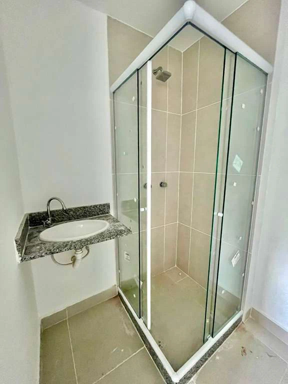 Apartment with balcony, 2 bedrooms and 1 parking space — photo 24