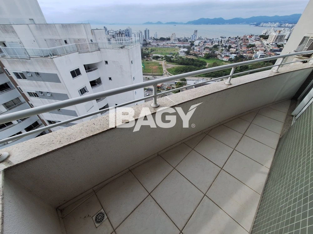 Apartamento con 2 dormitorios y 1 suite, 104 m²