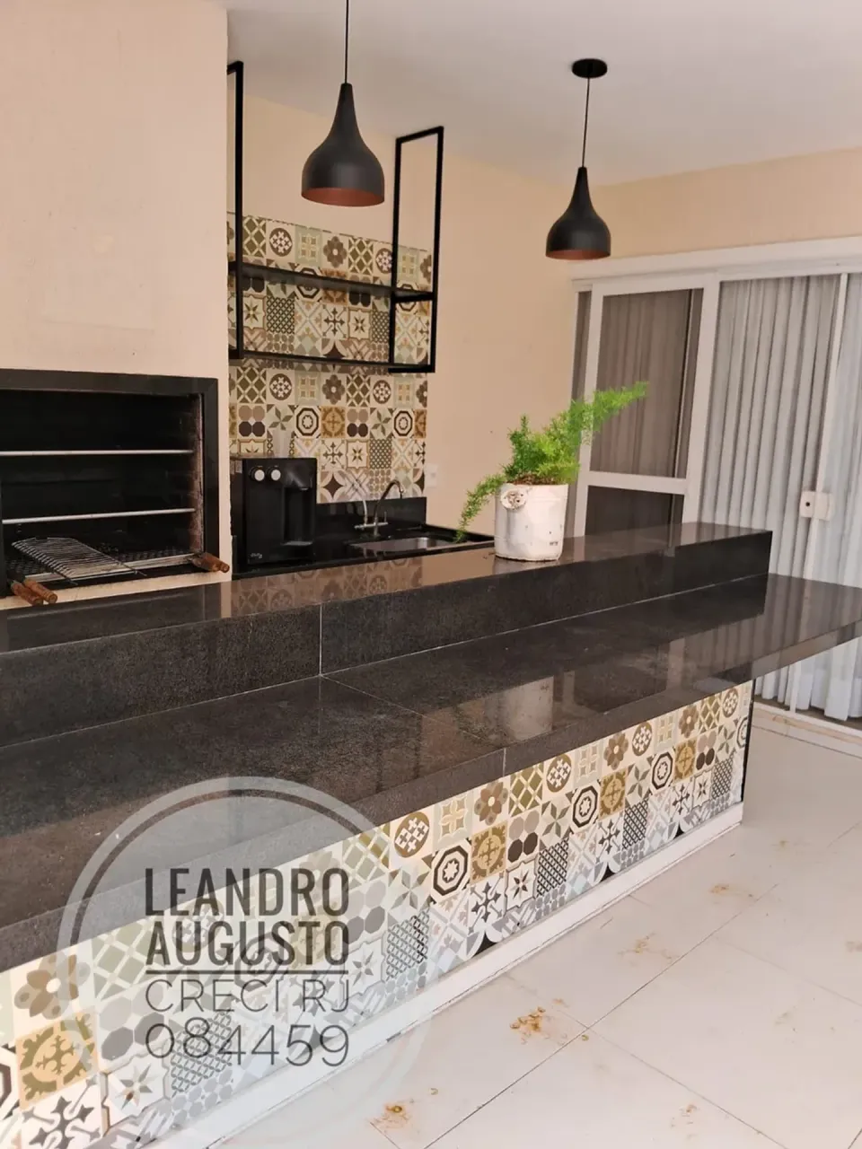 Casa com 4 dormitórios, 5 banheiros e cozinha aberta — photo 8