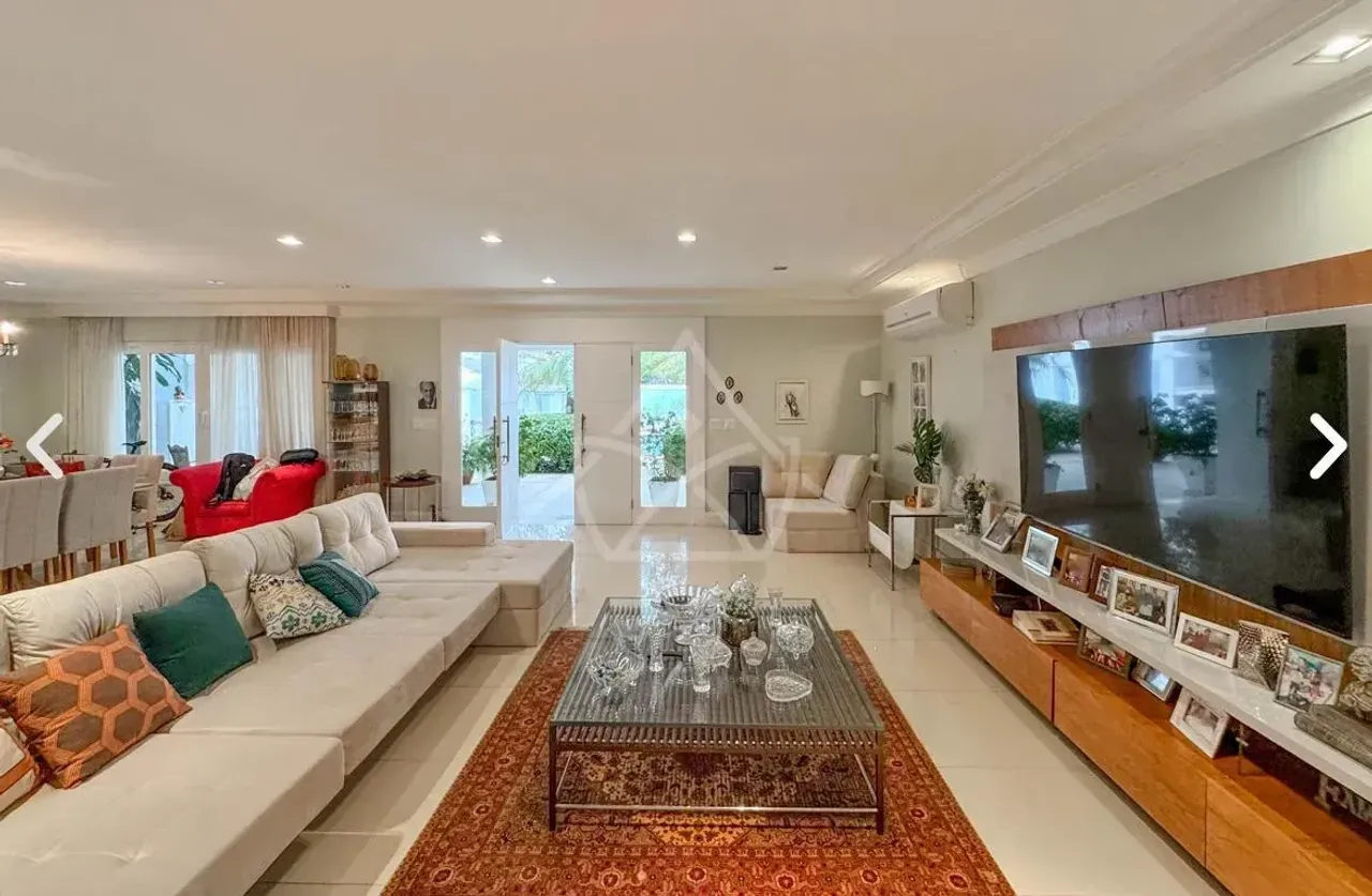 Furnished 4-bedroom house with open-plan kitchen — photo 6