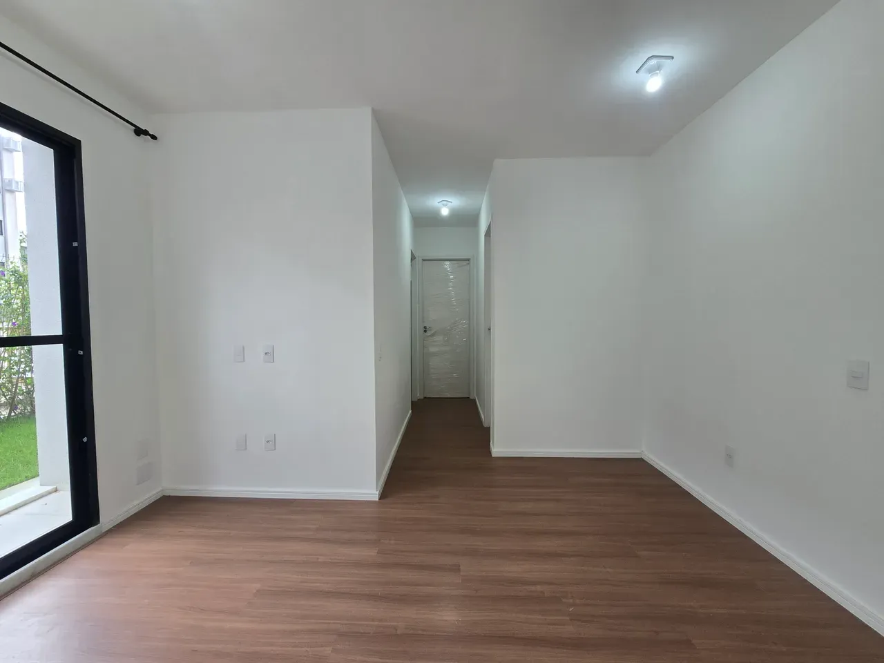 Garden apartment with 2 bedrooms and 1 bathroom — photo 57