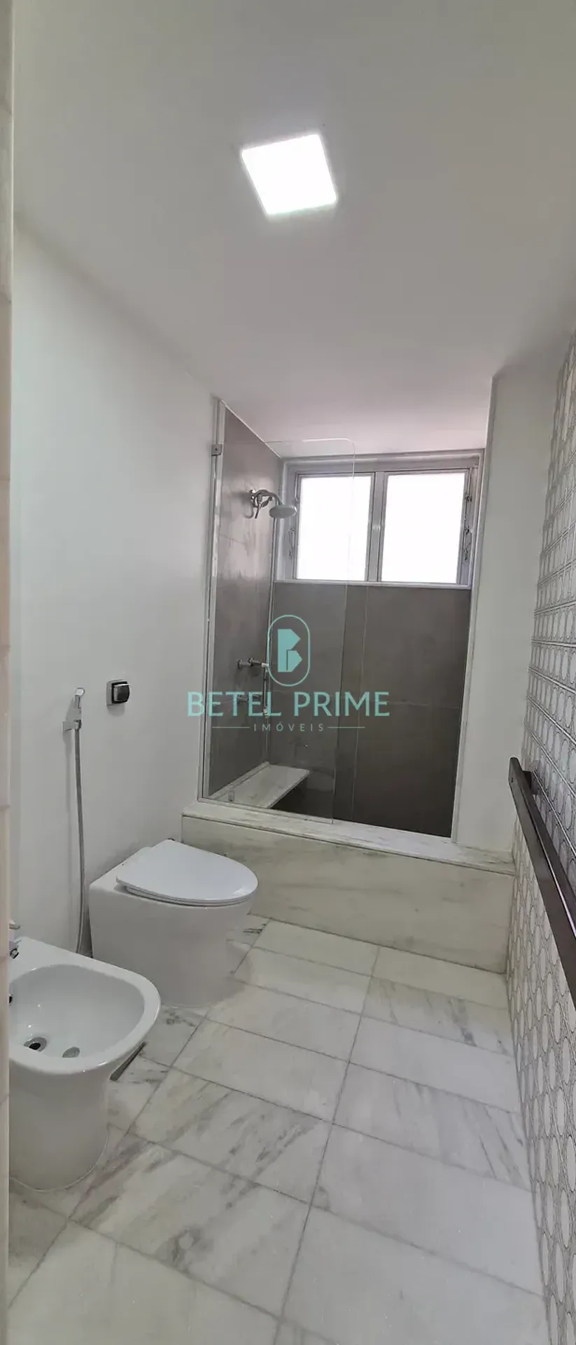 300 m² apartment with 4 bedrooms and gas kitchen — photo 42