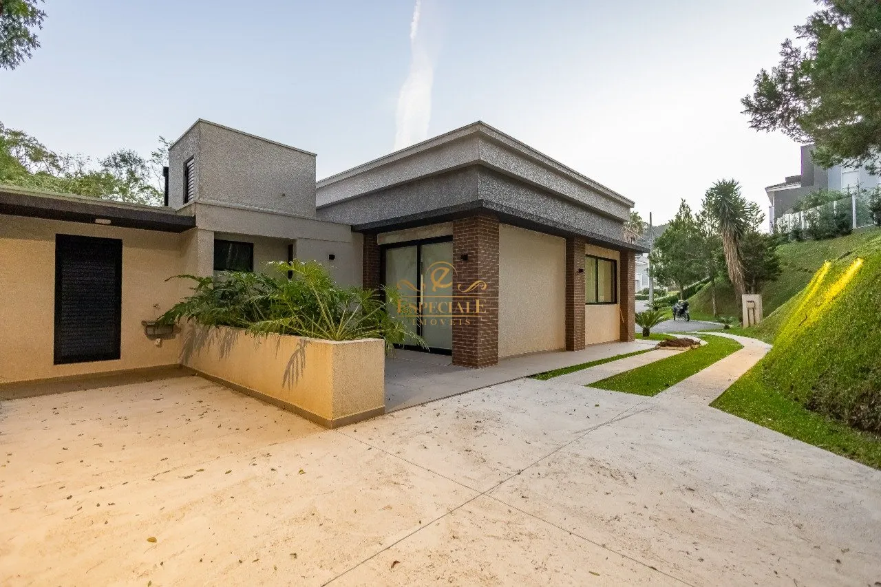 Furnished house with 4 en-suite bedrooms and private garden — photo 23