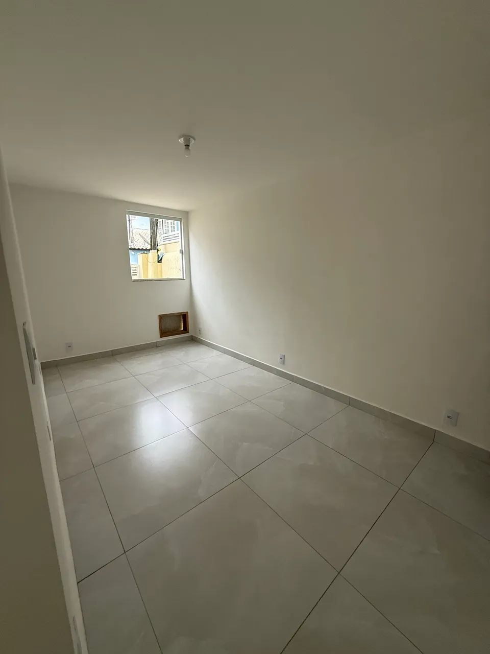 House with 2 bedrooms and a built-in grill on balcony — photo 18