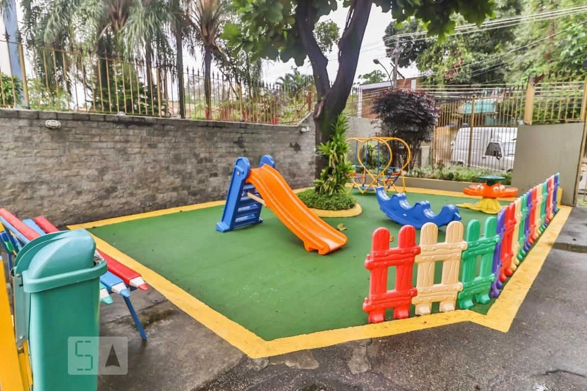 Apartamento amueblado de 2 dormitorios con balcón — photo 10