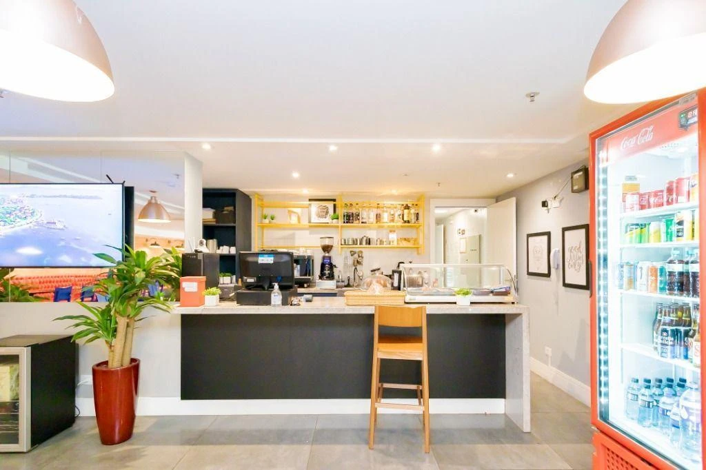 1 quarto e espaço de home office: apartamento de 17 m² — photo 15