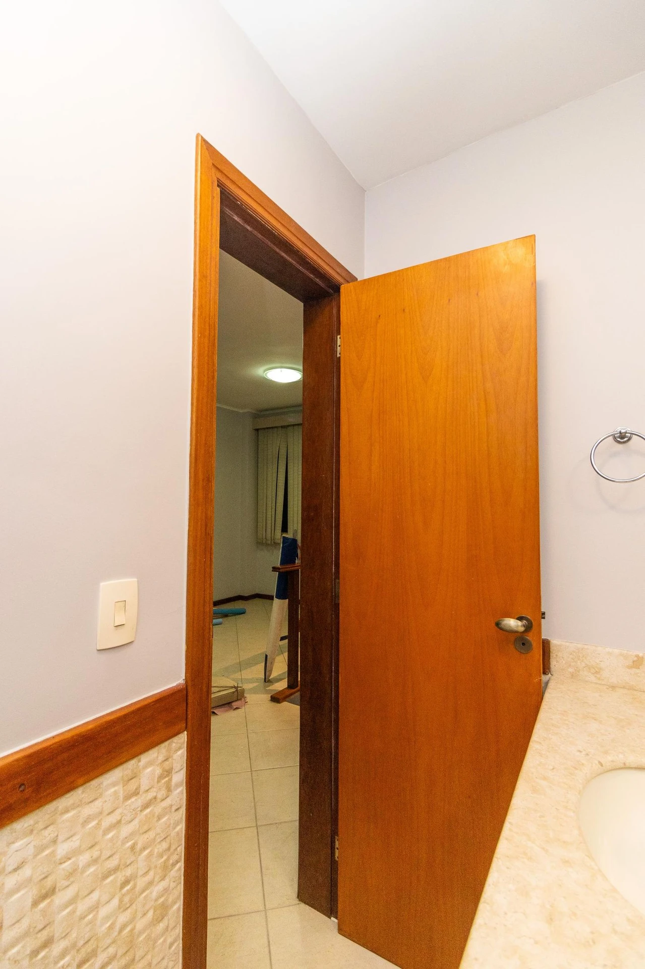 4-bedroom apartment with 2 en-suite bathrooms and garden — photo 38