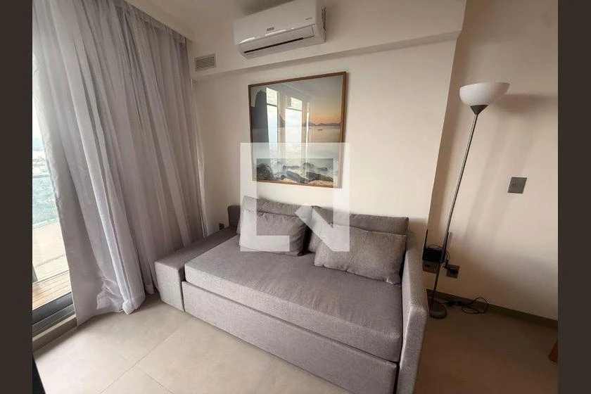 Apartamento mobiliado de 1 quarto com cozinha integrada