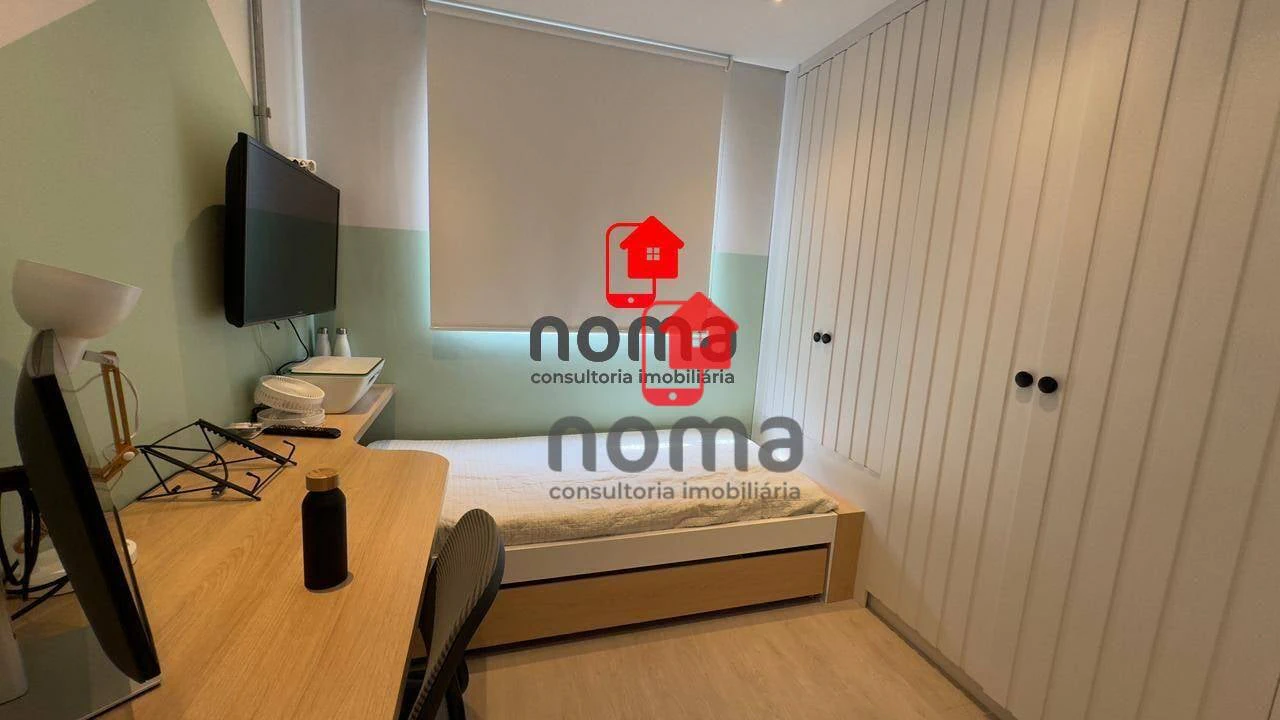 2-bedroom apartment with a glass-enclosed balcony — photo 20