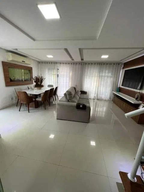Furnished 260 m² house with 4 bedrooms and 6 bathrooms — photo 4