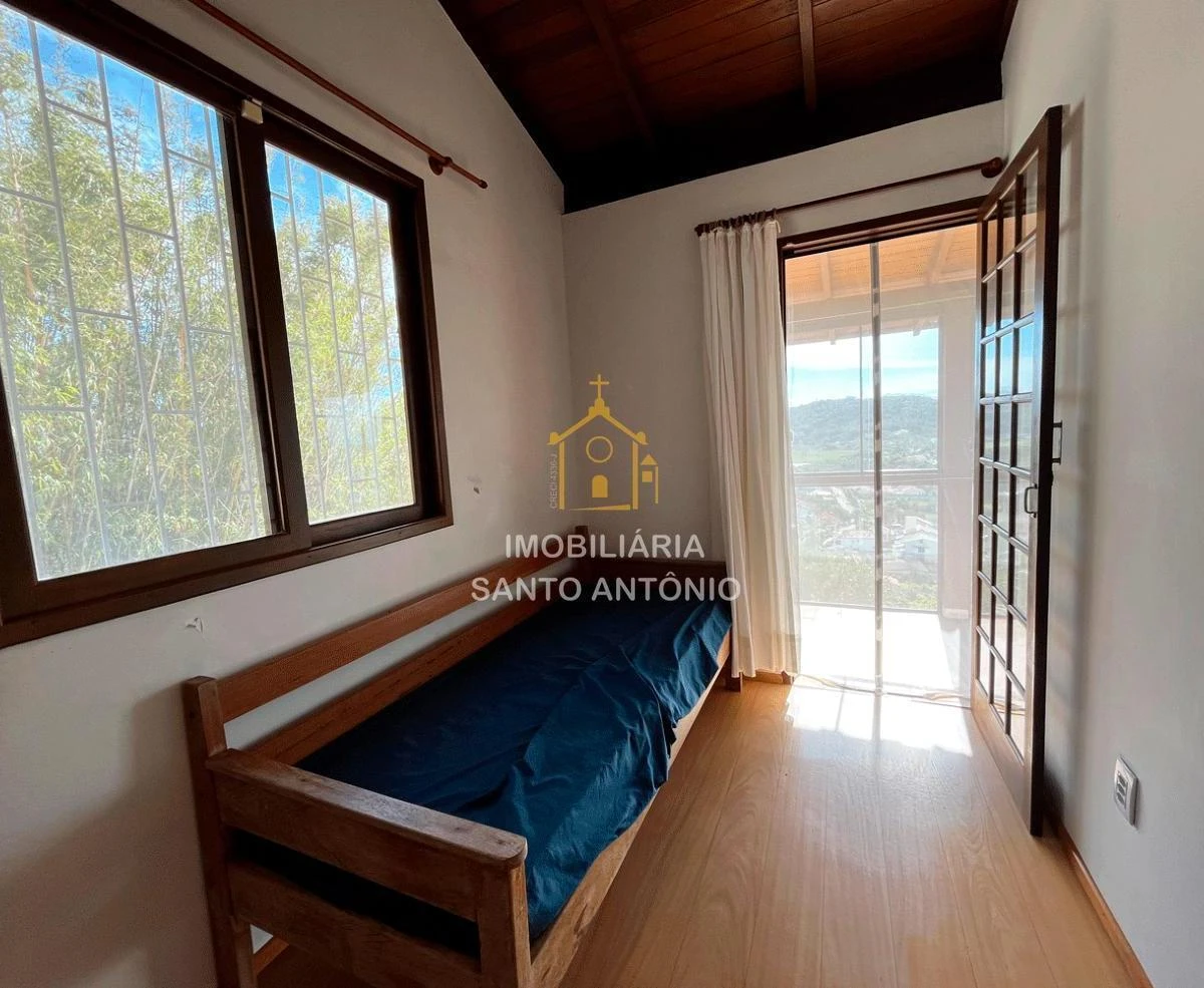 3-bedroom house with a water view in Florianópolis — photo 20