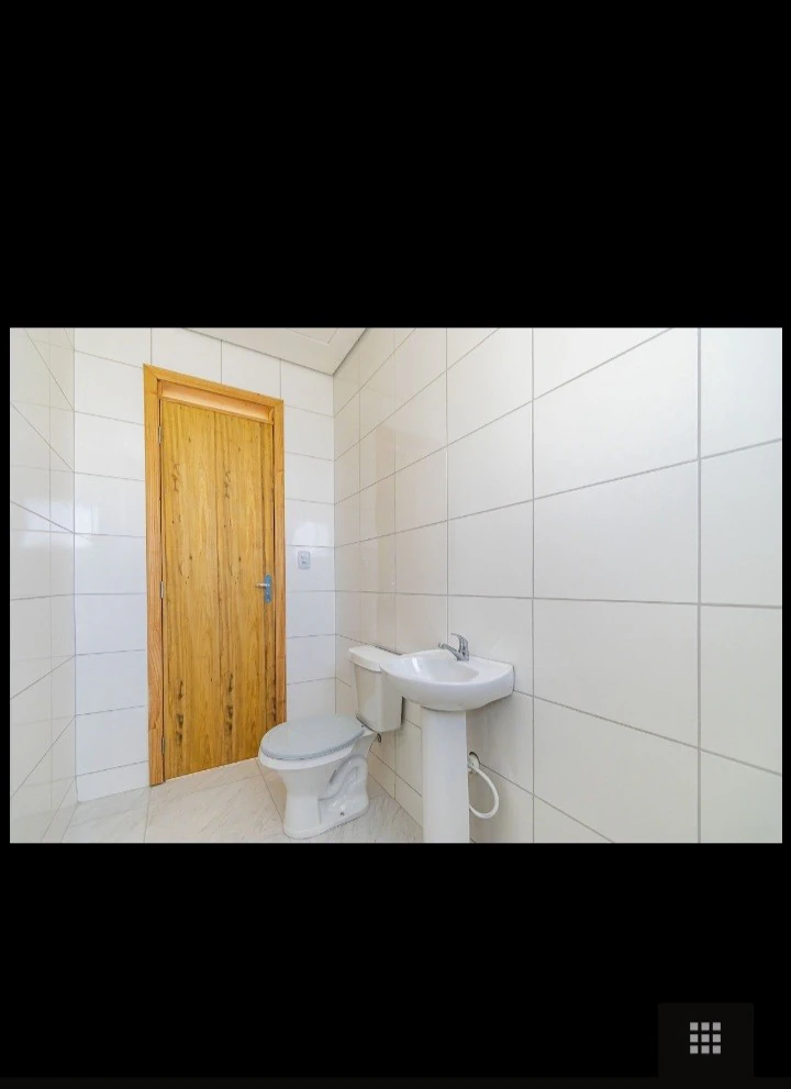 House with 3 bedrooms and 3 bathrooms plus 2 parking — photo 3