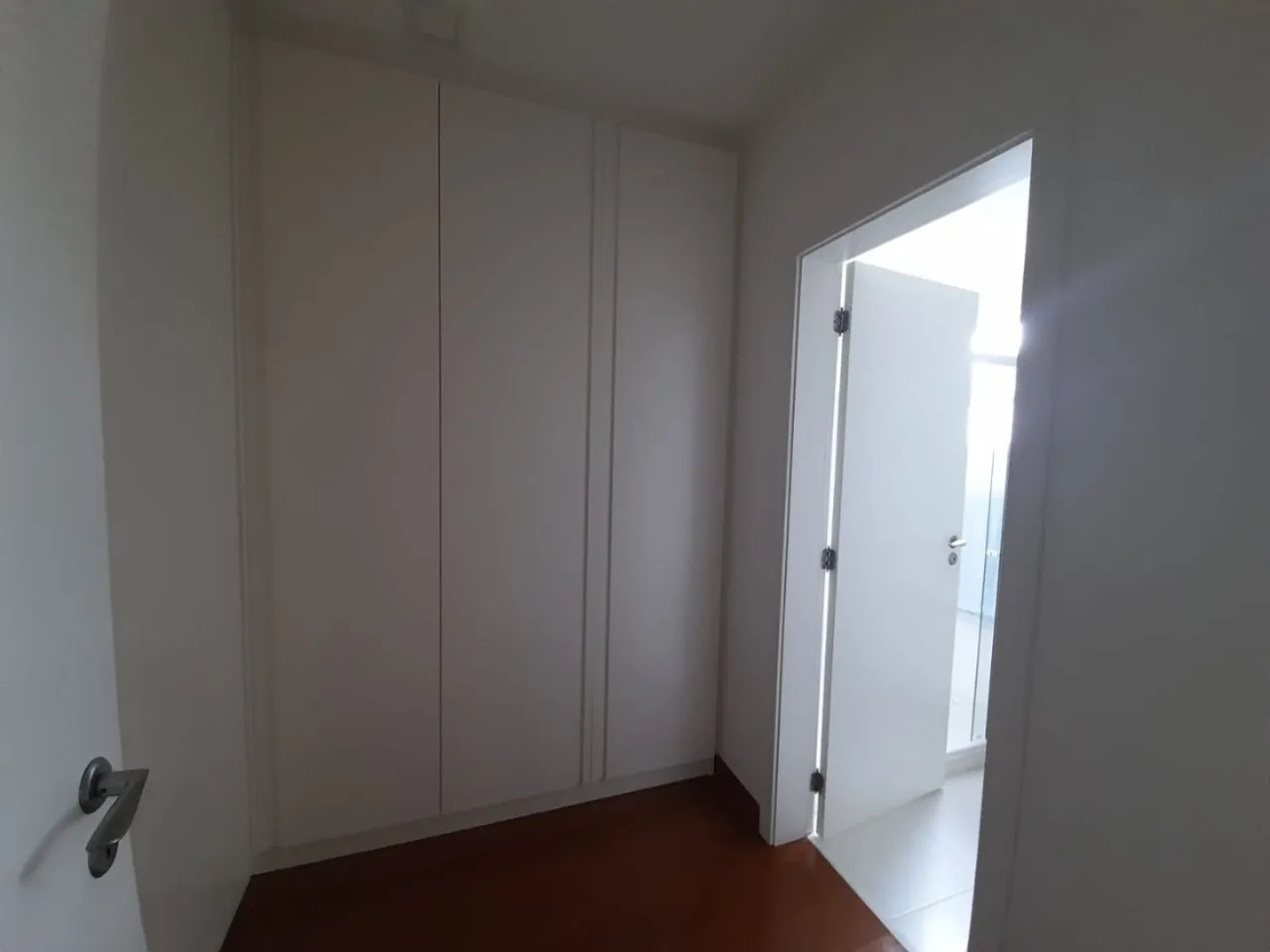 Casa mobiliada com 4 quartos e 5 banheiros — photo 24
