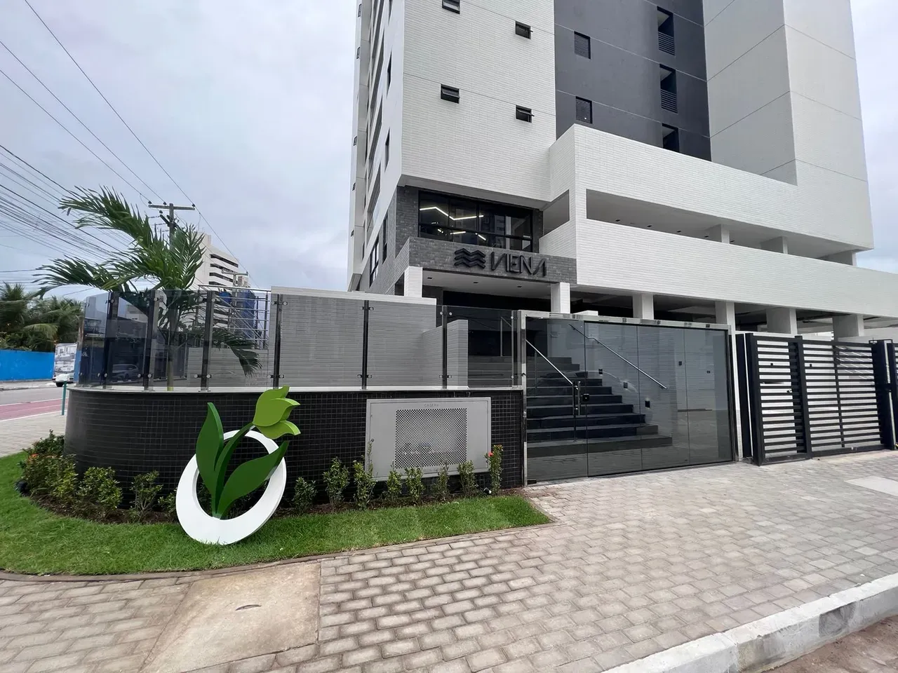 3-bedroom apartment with a home office in João Pessoa — photo 12
