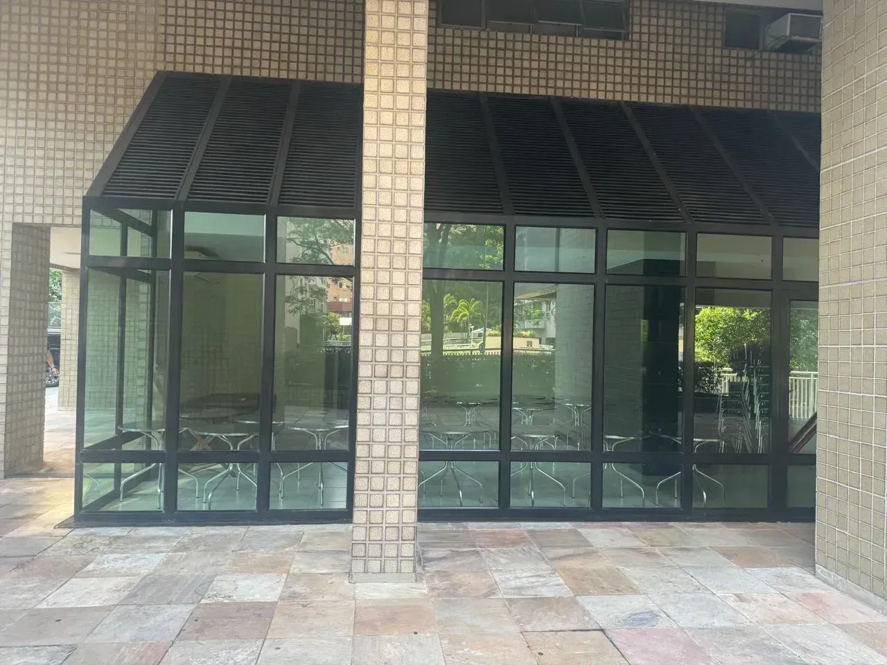 Furnished 2-bedroom apartment with 75 m² and parking — photo 9