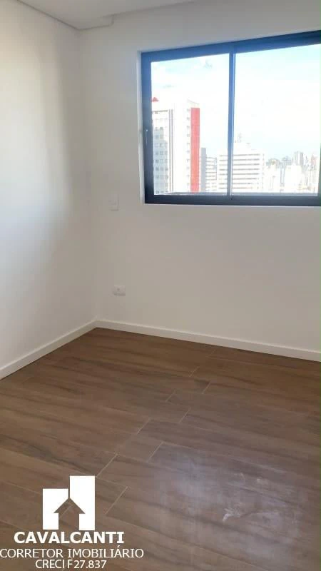 Apartment, 40 m², with a glass-enclosed balcony — photo 3