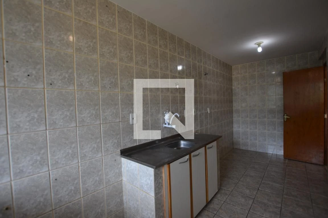 2-bedroom rental apartment with balcony and BBQ grill — photo 11