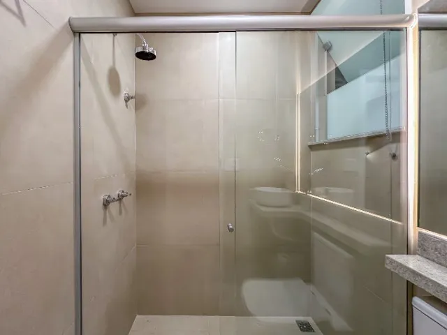 One-bedroom apartment with a washing machine — photo 4