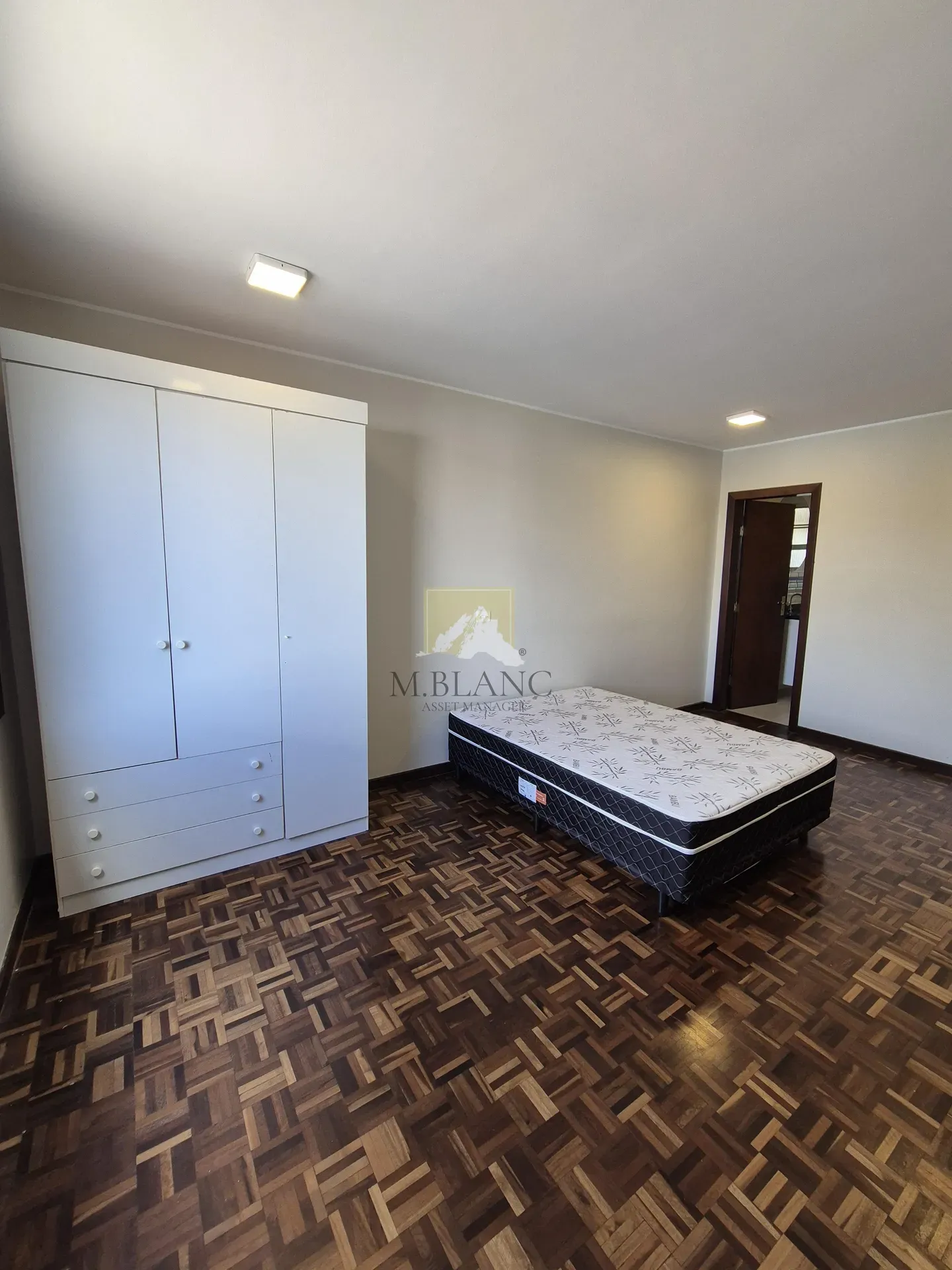 Washing machine in a 2-bedroom apartment, 120 m² — photo 20