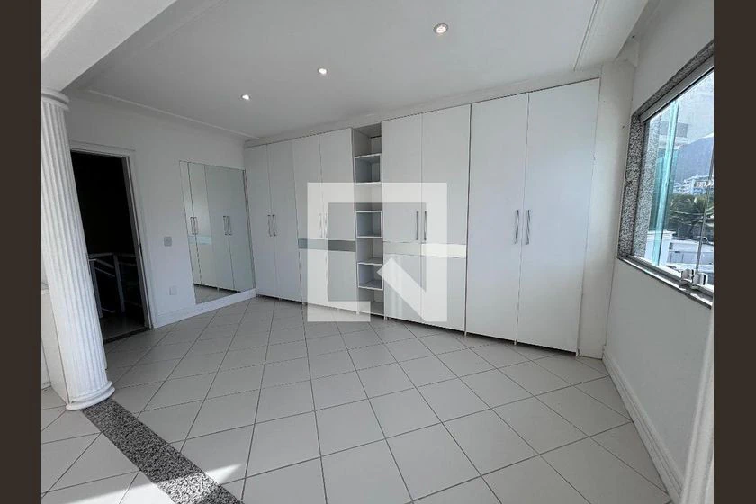 Casa em condomínio com 6 quartos e jardim privativo — photo 11