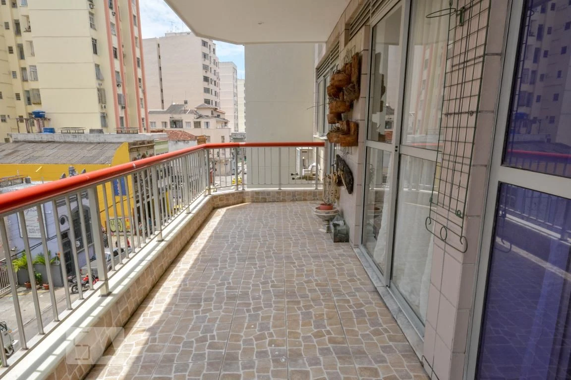 2-bedroom apartment with a bathtub in Rio de Janeiro — photo 13