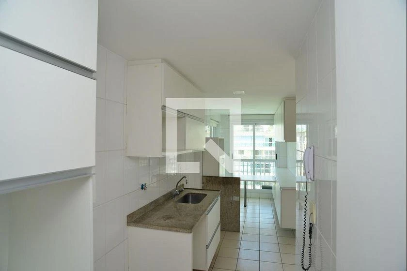 3-bedroom apartment in a building with a gym — photo 50