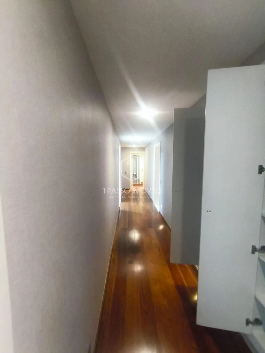 4-bedroom apartment with a water view in Rio de Janeiro — photo 27