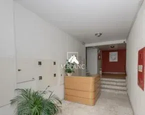 Apartamento com piso de madeira ou laminado, Centro — photo 15