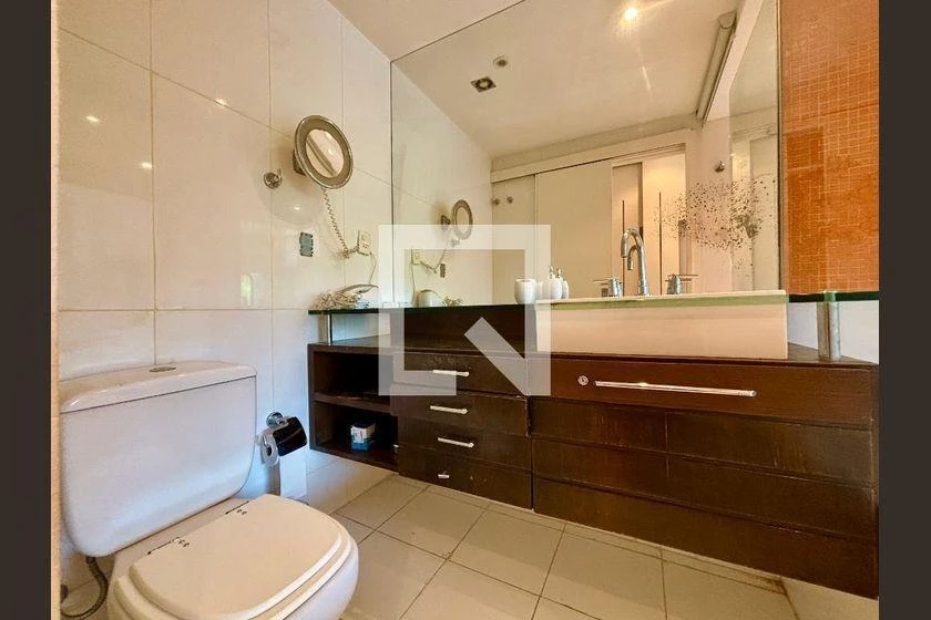 180 m² furnished apartment with open-plan kitchen — photo 39