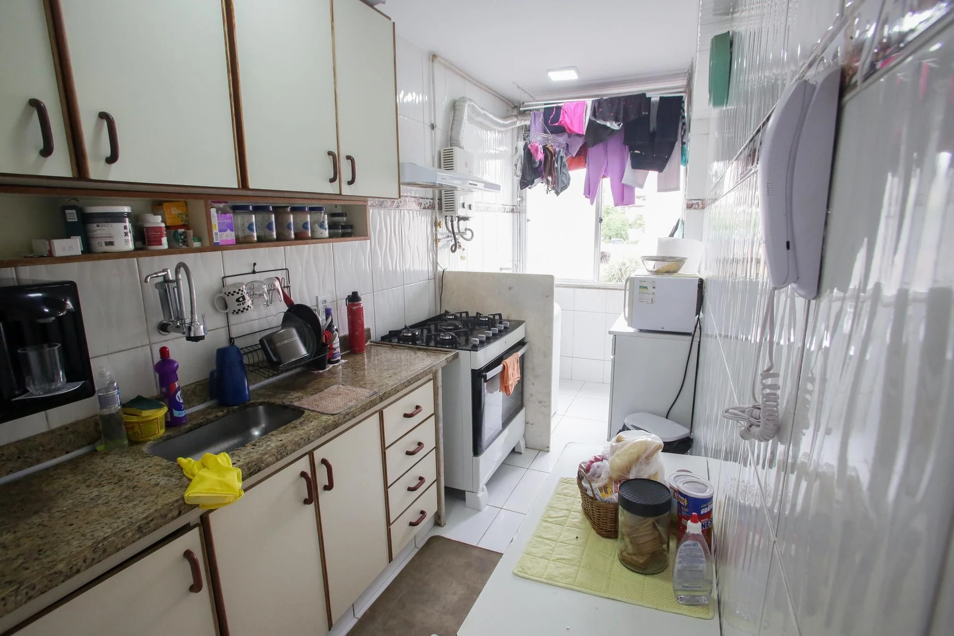 Apartamento mobiliado com 2 quartos e varanda — photo 9