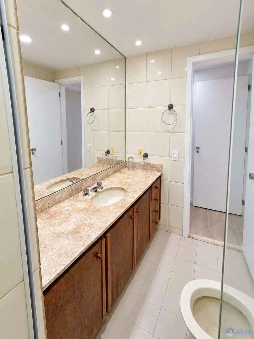 Apartamento de 2 quartos em condomínio com piscina aquecida — photo 14