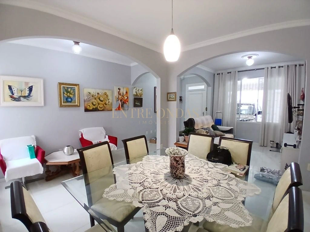 Меблированный дом с 3 спальнями, 148 м² и 3 санузлами — photo 19