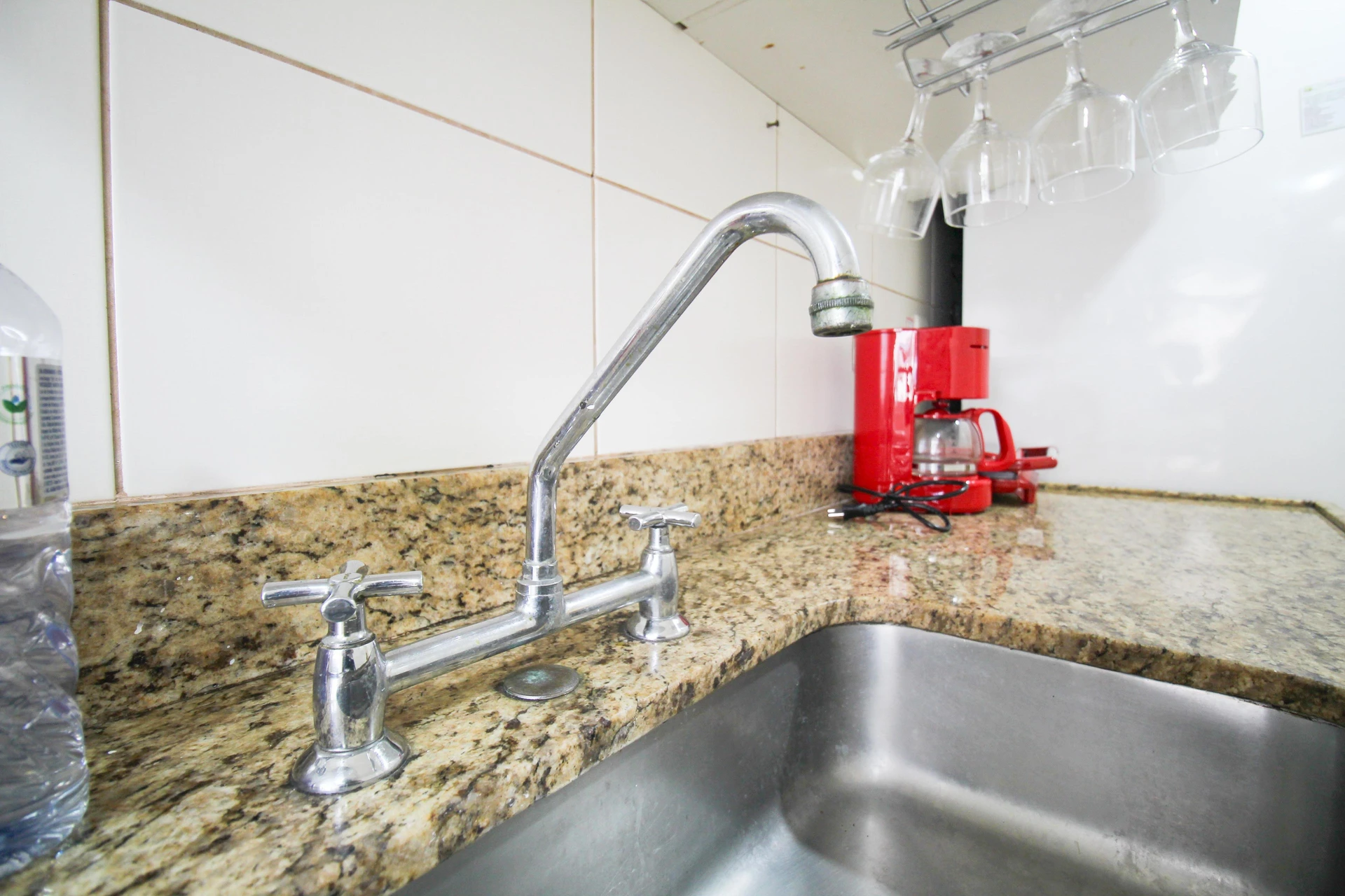 Apartamento mobiliado com 2 quartos e varanda envidraçada — photo 35
