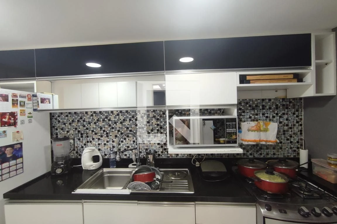 Apartamento de 89 m² com janelas do piso ao teto e closet — photo 27