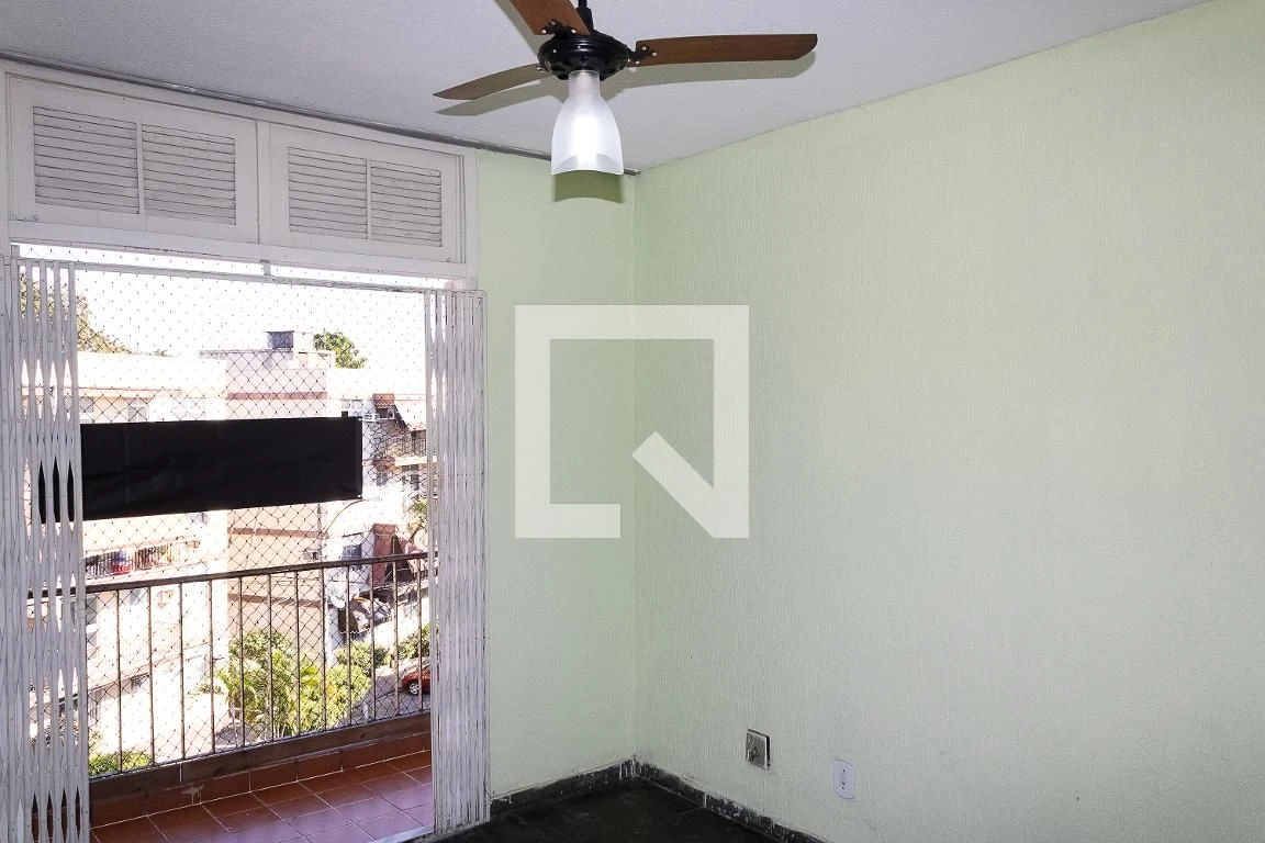 2-bedroom apartment in a building with a pool — photo 14