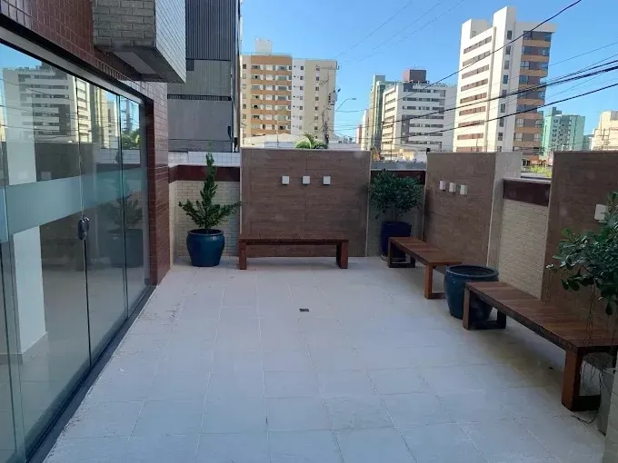 Apartamento mobiliado de 340 m² com 4 suítes