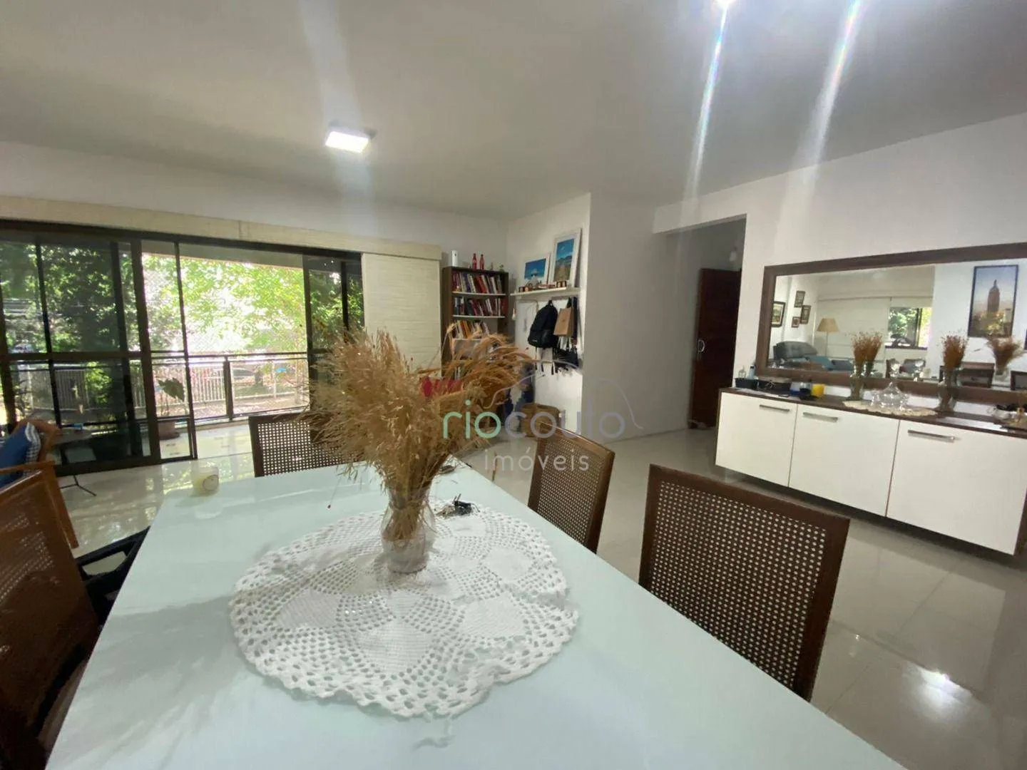 Apartamento mobiliado com 3 dormitórios e suíte, 153 m² — photo 9