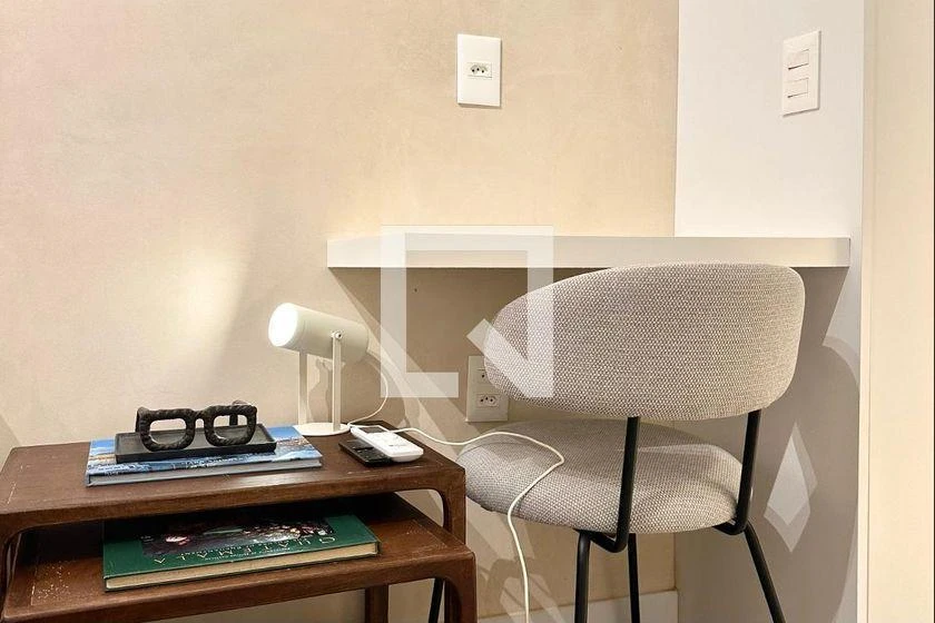 Furnished apartment, 42 m², with a home office — photo 18