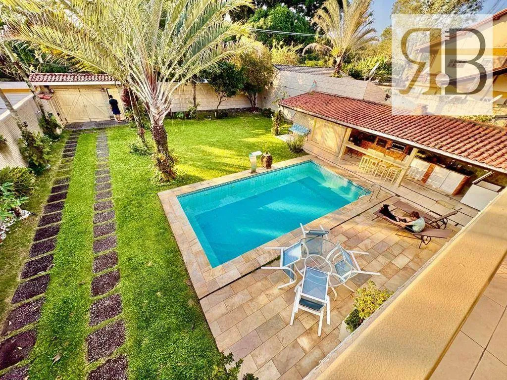 Furnished house with 5 bedrooms and 532 m² — photo 9