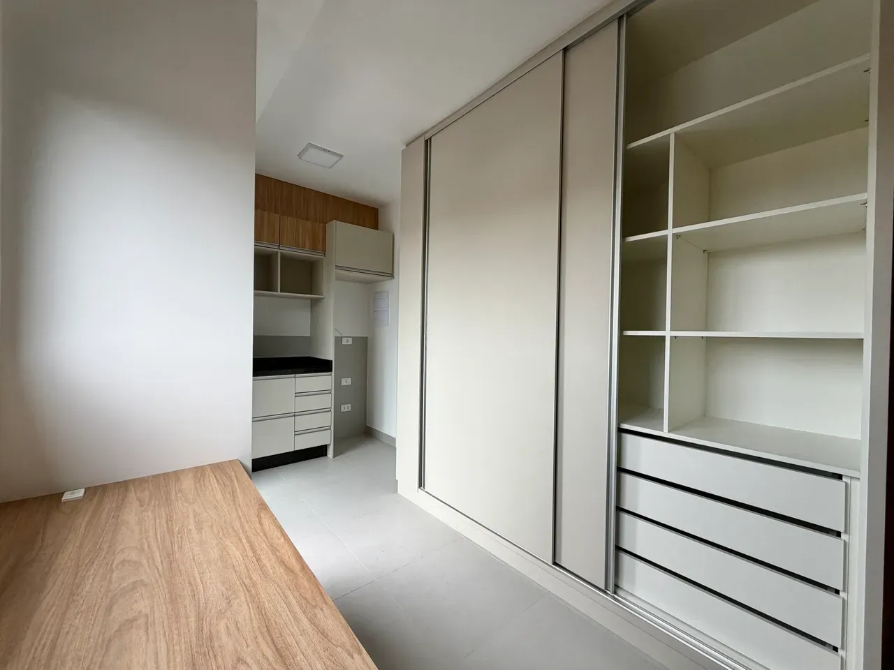 Studio, 21 m², with a home office — photo 3