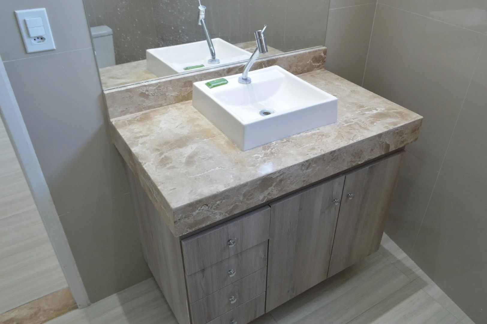 Ванна та 3 спальні: будинок 390 м² — photo 61