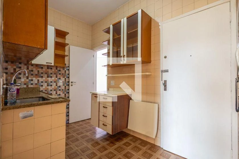 Apartment, 77 m², with wood or laminate floors — photo 33