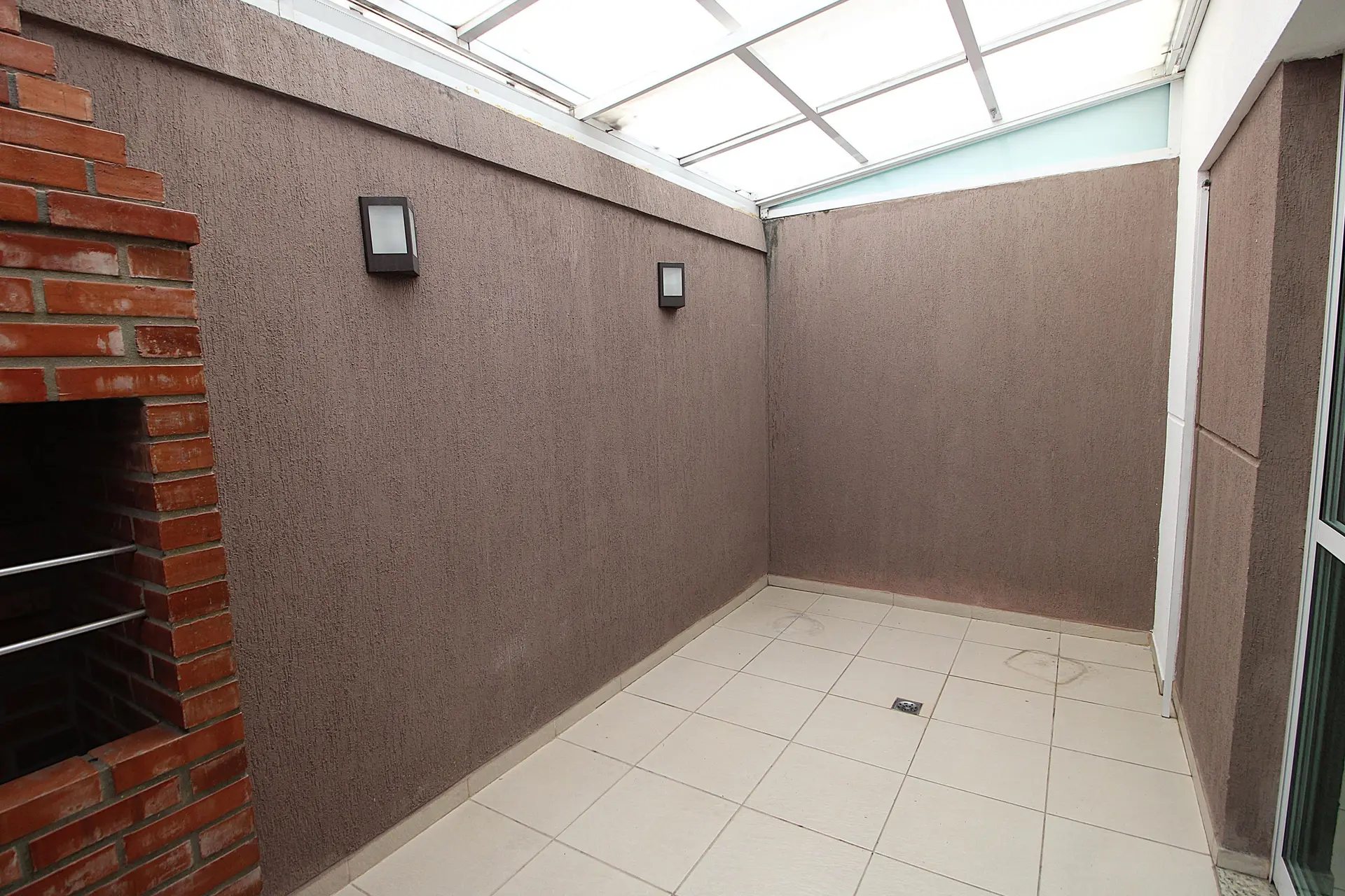House, 96 m², with a grill on the balcony — photo 13