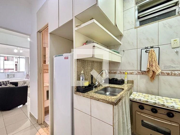 One-bedroom apartment with a washing machine — photo 20